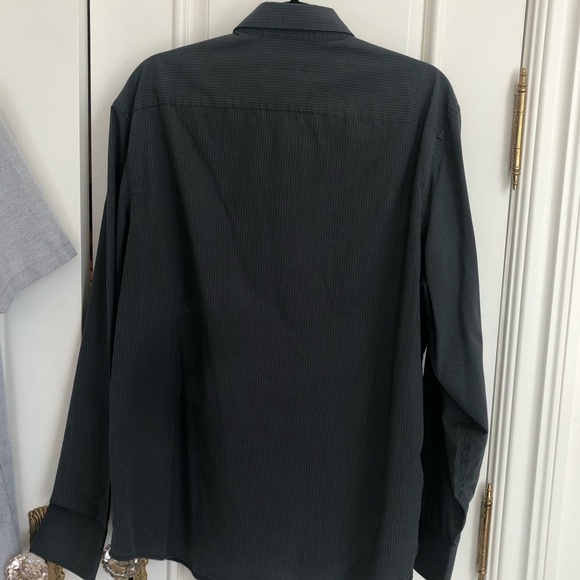 Penguin button down shirt - Picture 3 of 3